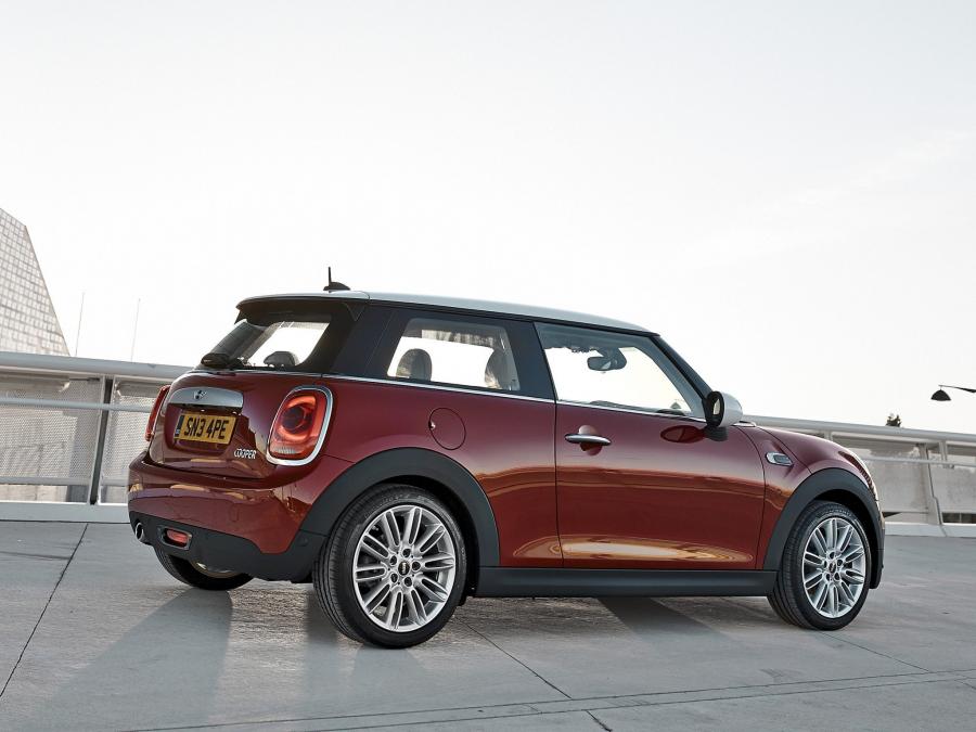  Mini Cooper 2014 года  (фото 18 из 77)